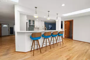 12916 SW 61st Ave, Portland, OR 97219 - Photo 9