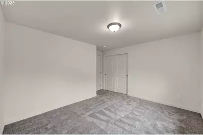 1632 Dotie Dr, Springfield, OR 97477 - Photo 17