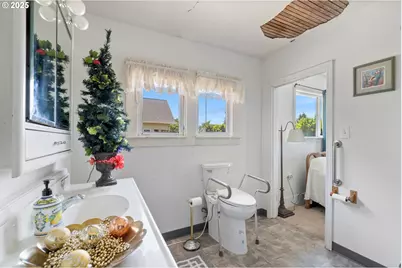 6834 SE 83rd Ave, Portland, OR 97266 - Photo 17