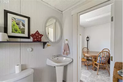 6834 SE 83rd Ave, Portland, OR 97266 - Photo 9