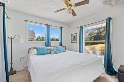 6834 SE 83rd Ave, Portland, OR 97266 - Photo 9