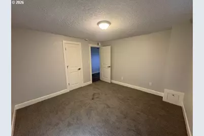 2208 E 5th St, Vancouver, WA 98661 - Photo 11