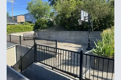 2208 E 5th St, Vancouver, WA 98661 - Photo 23
