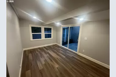 2208 E 5th St, Vancouver, WA 98661 - Photo 9