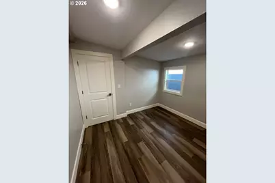 2208 E 5th St, Vancouver, WA 98661 - Photo 13