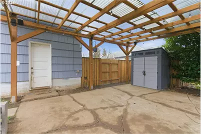 19 NE 139th Ave, Portland, OR 97230 - Photo 41