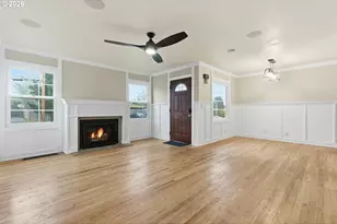 19 NE 139th Ave, Portland, OR 97230 - Photo 3