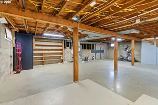 19 NE 139th Ave, Portland, OR 97230 - Photo 35