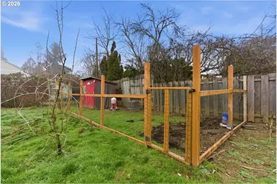 19 NE 139th Ave, Portland, OR 97230 - Photo 45