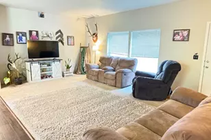 345 Debbie Ct, Glide, OR 97443 - Photo 3