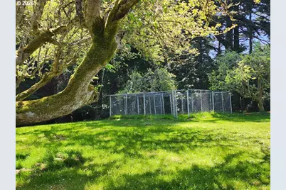42585 Arizona St, Port Orford, OR 97465 - Photo 31