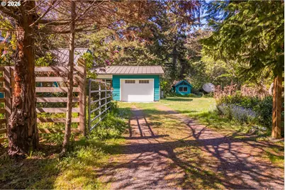 42585 Arizona St, Port Orford, OR 97465 - Photo 5