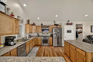 98654 Culbertson Ln, Coquille, OR 97423 - Photo 13