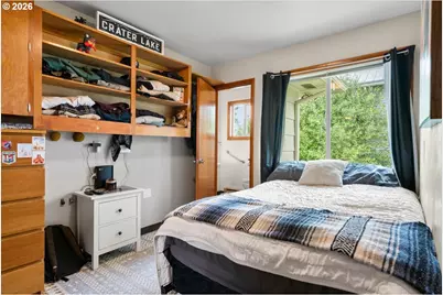 303 Mill St, Silverton, OR 97381 - Photo 17
