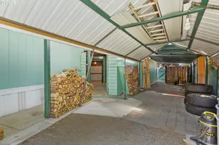 550 S State St, Sutherlin, OR 97479 - Photo 17