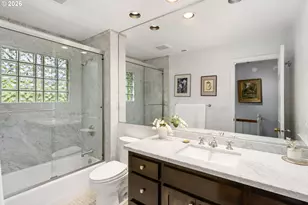 1537 S Aventine Ct, Portland, OR 97219 - Photo 31