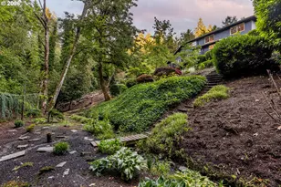 1537 S Aventine Ct, Portland, OR 97219 - Photo 47