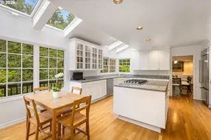 1537 S Aventine Ct, Portland, OR 97219 - Photo 17