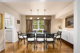1537 S Aventine Ct, Portland, OR 97219 - Photo 13