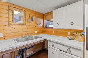 2915 NE Marine Dr, Portland, OR 97211 - Photo 27