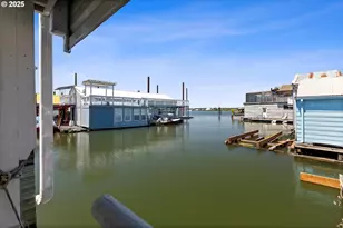 2915 NE Marine Dr, Portland, OR 97211 - Photo 19