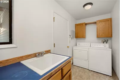 503 SW Colony Dr, Portland, OR 97219 - Photo 25