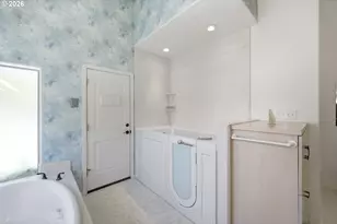 2833 20th St, Springfield, OR 97477 - Photo 19