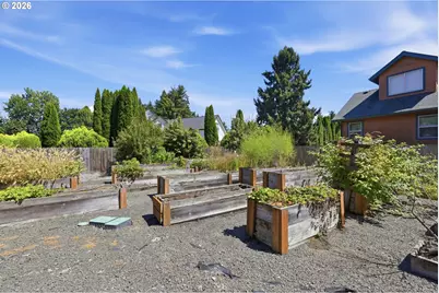 2833 20th St, Springfield, OR 97477 - Photo 43