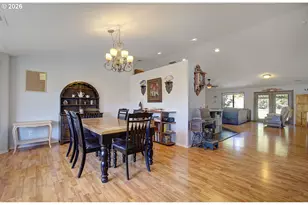 15 NE 14th Ct, Battle Ground, WA 98604 - Photo 3
