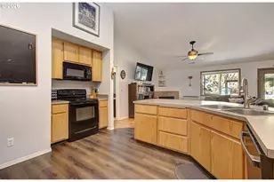 15 NE 14th Ct, Battle Ground, WA 98604 - Photo 9