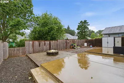 393 NW Denton Ave, Dallas, OR 97338 - Photo 33