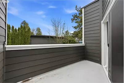 6220 SW Capitol Hwy #8, Portland, OR 97239 - Photo 23