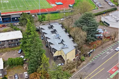 6220 SW Capitol Hwy #8, Portland, OR 97239 - Photo 29