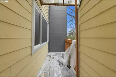 6220 SW Capitol Hwy #8, Portland, OR 97239 - Photo 25