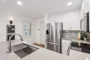 15424 NW Tee Ct, Portland, OR 97229 - Photo 19