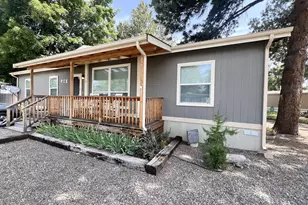 1809 26th St, La Grande, OR 97850 - Photo 1