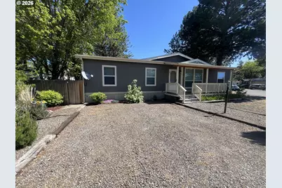 1809 26th St #12, La Grande, OR 97850 - Photo 1