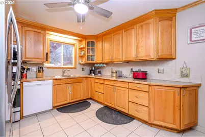 226 S 16th Ave, Yakima, WA 98902 - Photo 17