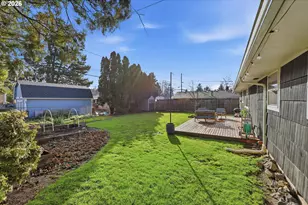 746 SE 143rd Ave, Portland, OR 97233 - Photo 15