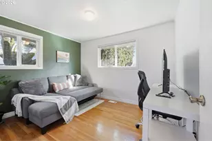 746 SE 143rd Ave, Portland, OR 97233 - Photo 11