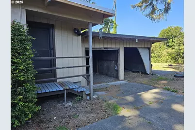 4601 Arago St, Florence, OR 97439 - Photo 21