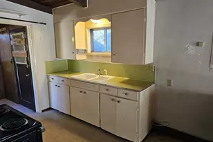 4601 Arago St, Florence, OR 97439 - Photo 11