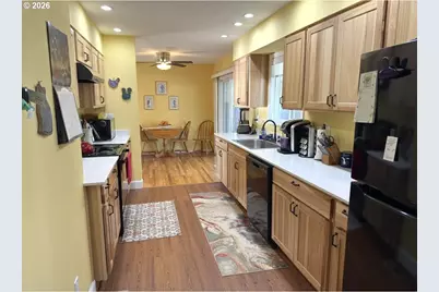 1745 NW 7th Pl, Gresham, OR 97030 - Photo 11