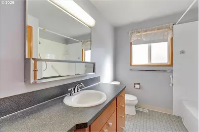 15074 SE Orchid Ave, Milwaukie, OR 97267 - Photo 17