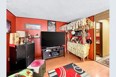 726 SE Rene Ave, Gresham, OR 97080 - Photo 5