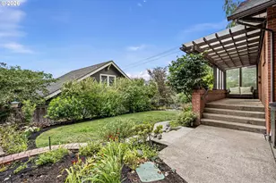 47 W 23rd Ave, Eugene, OR 97405 - Photo 9