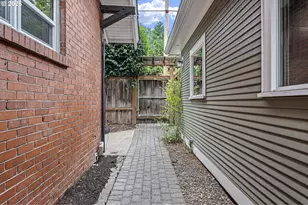 47 W 23rd Ave, Eugene, OR 97405 - Photo 23