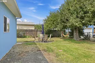 810 22nd St, Springfield, OR 97477 - Photo 3