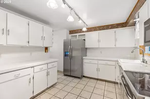 17130 SW Baker St, Beaverton, OR 97007 - Photo 21