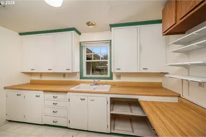 2161 Hilyard St, Eugene, OR 97405 - Photo 19